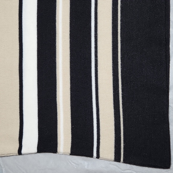 Reitmans Top - Picture 3 of 9